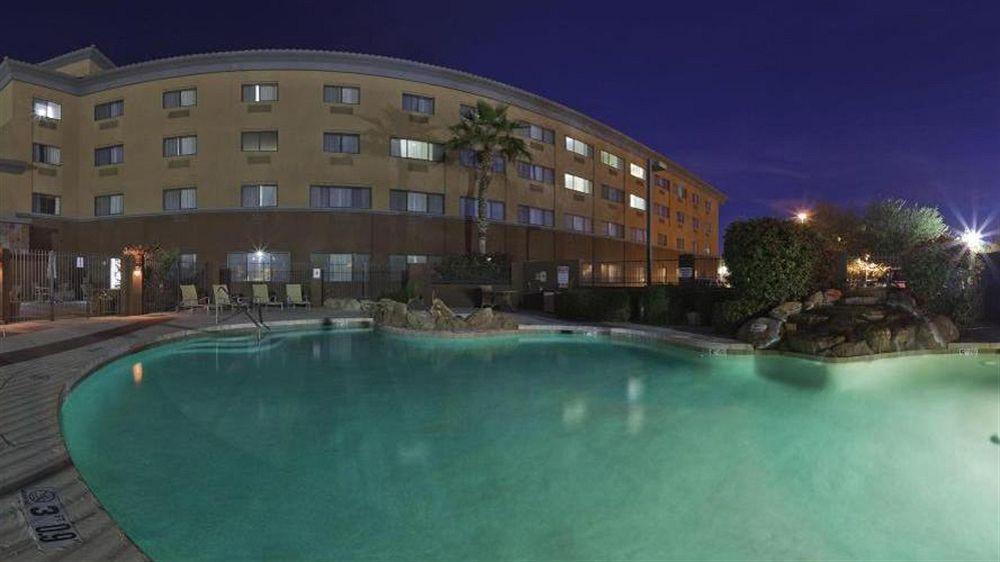 Holiday Inn Express & Suites Phoenix/Chandler Ngoại thất bức ảnh