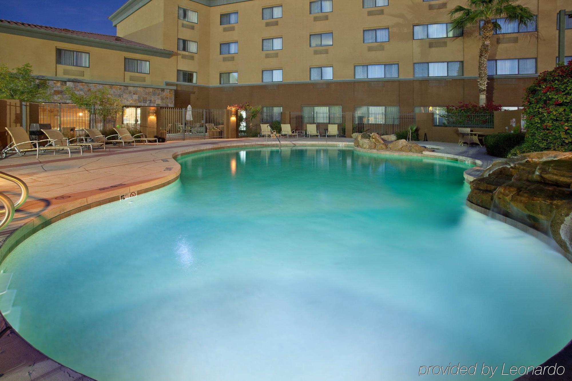 Holiday Inn Express & Suites Phoenix/Chandler Tiện nghi bức ảnh