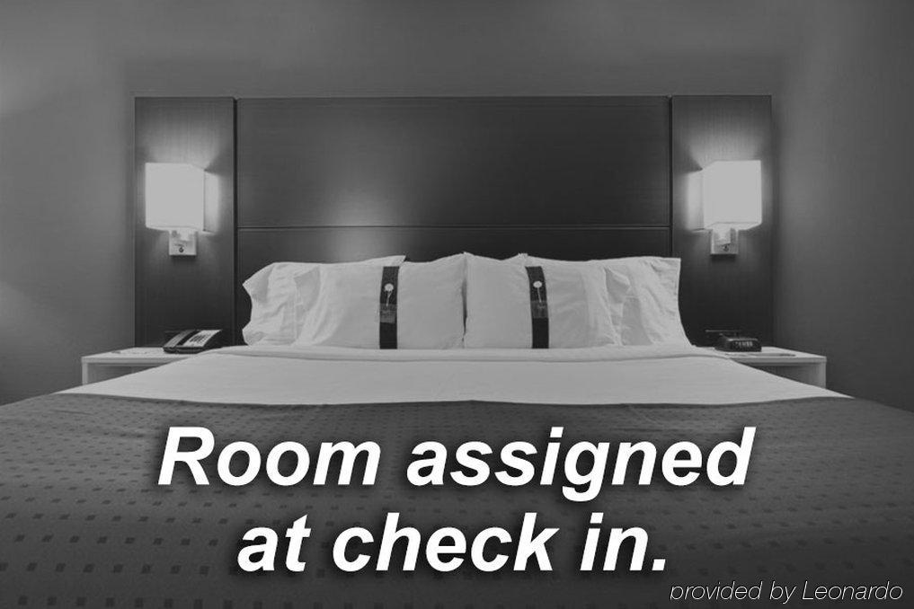 Holiday Inn Express & Suites Phoenix/Chandler Ngoại thất bức ảnh