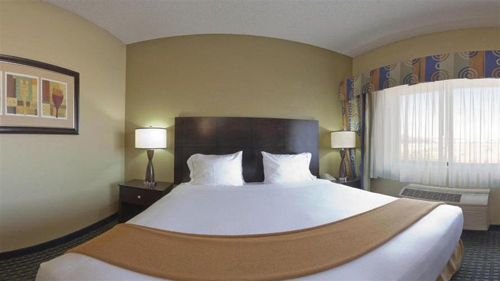 Holiday Inn Express & Suites Phoenix/Chandler Ngoại thất bức ảnh