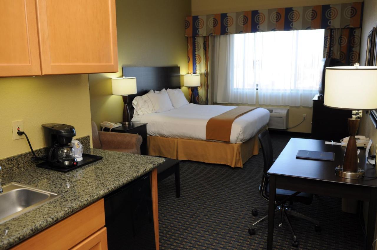 Holiday Inn Express & Suites Phoenix/Chandler Ngoại thất bức ảnh